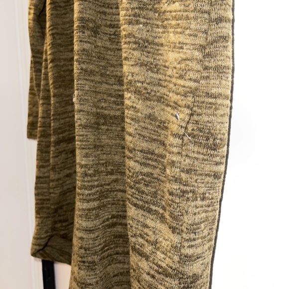 Dress - Picture 5 of 10